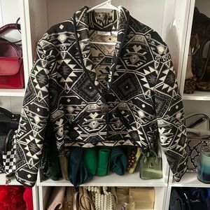 Vintage Black and cream Aztec cropped Jacket XL